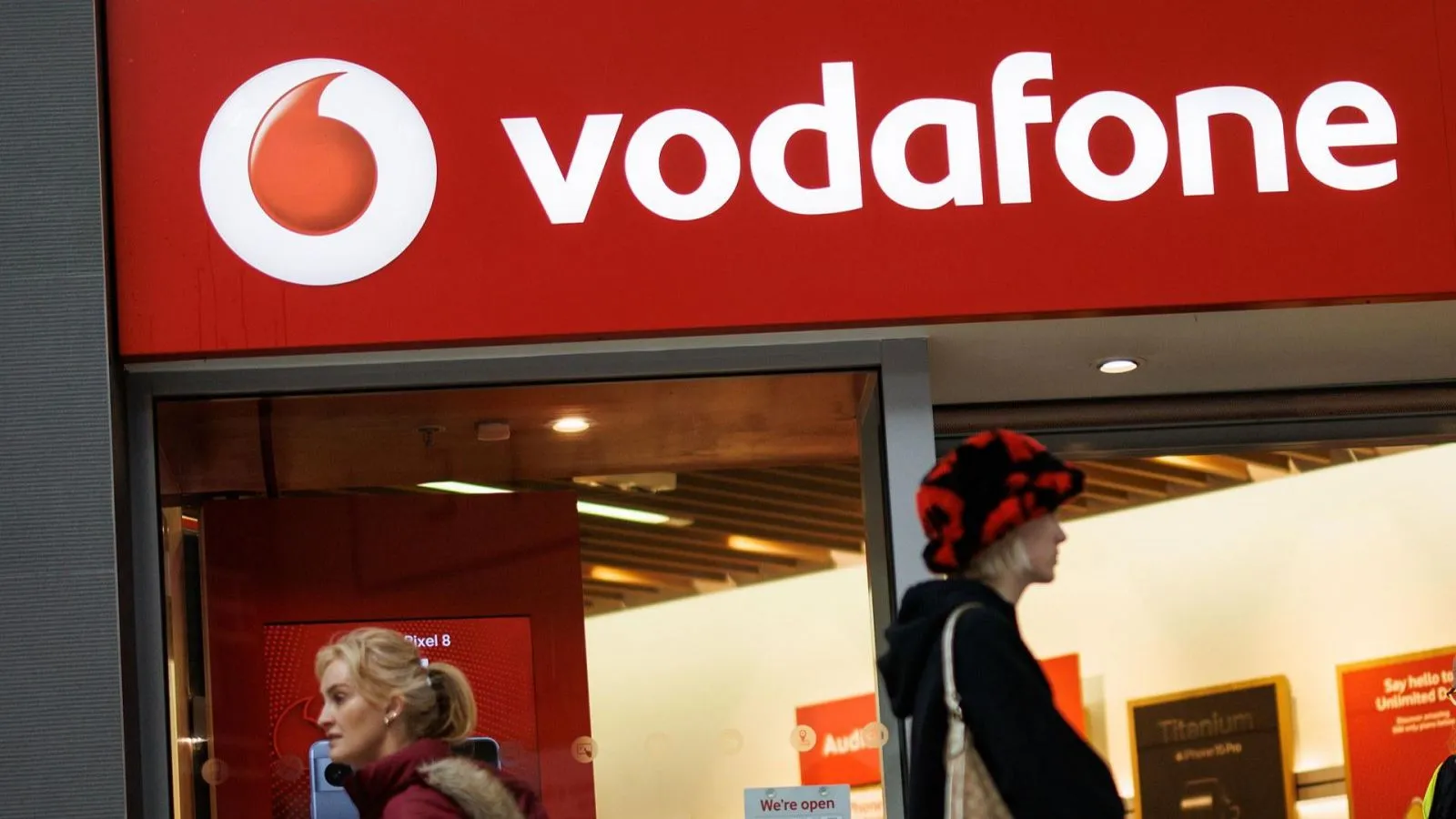 Tienda vodafone (fachada)
