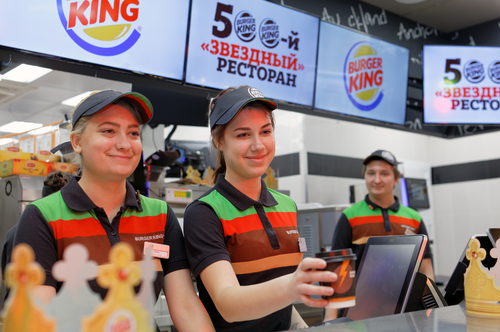 3 empleados de burger king